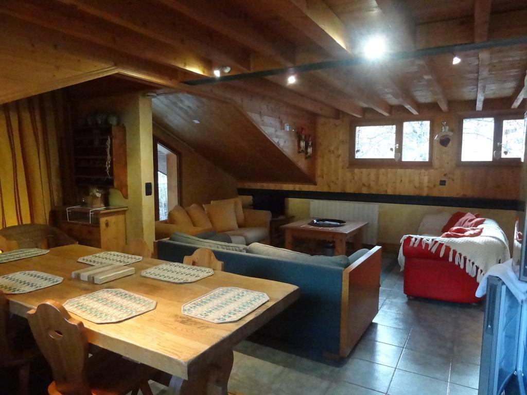 Les Nereides Studios Et Appartements Brides Les Bains מראה חיצוני תמונה