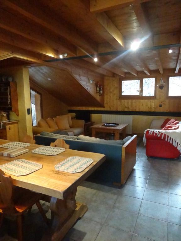 Les Nereides Studios Et Appartements Brides Les Bains מראה חיצוני תמונה