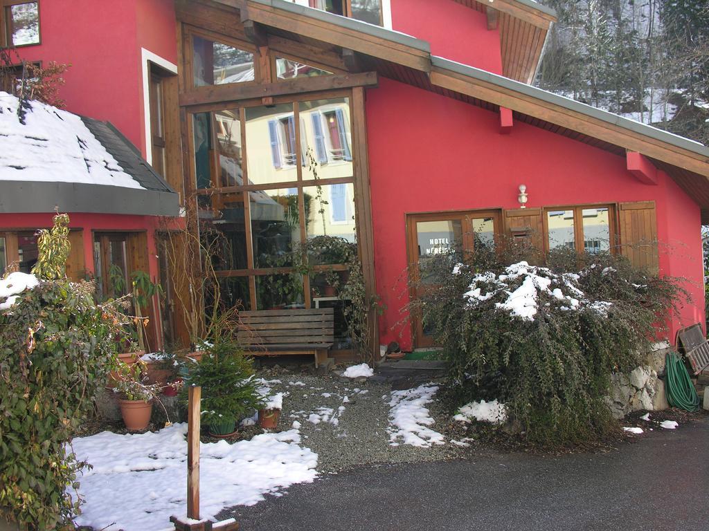 Les Nereides Studios Et Appartements Brides Les Bains מראה חיצוני תמונה