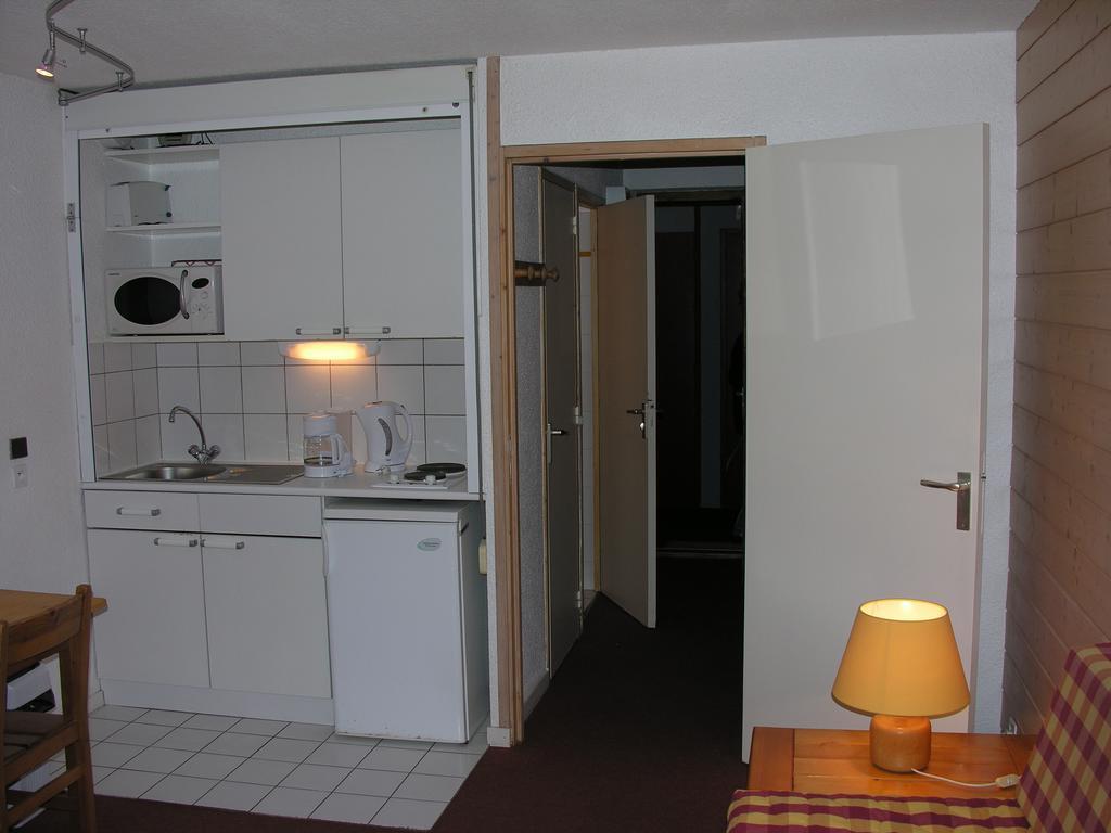 Les Nereides Studios Et Appartements Brides Les Bains מראה חיצוני תמונה