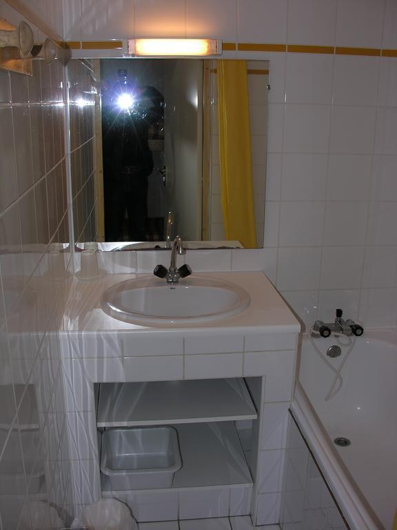 Les Nereides Studios Et Appartements Brides Les Bains מראה חיצוני תמונה
