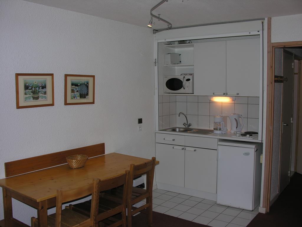 Les Nereides Studios Et Appartements Brides Les Bains מראה חיצוני תמונה